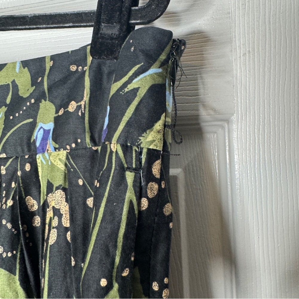 Ann Taylor LOFT Skirt Women's 14 Black Blue Floral Pleated A-Line Pockets - Picture 5 of 6